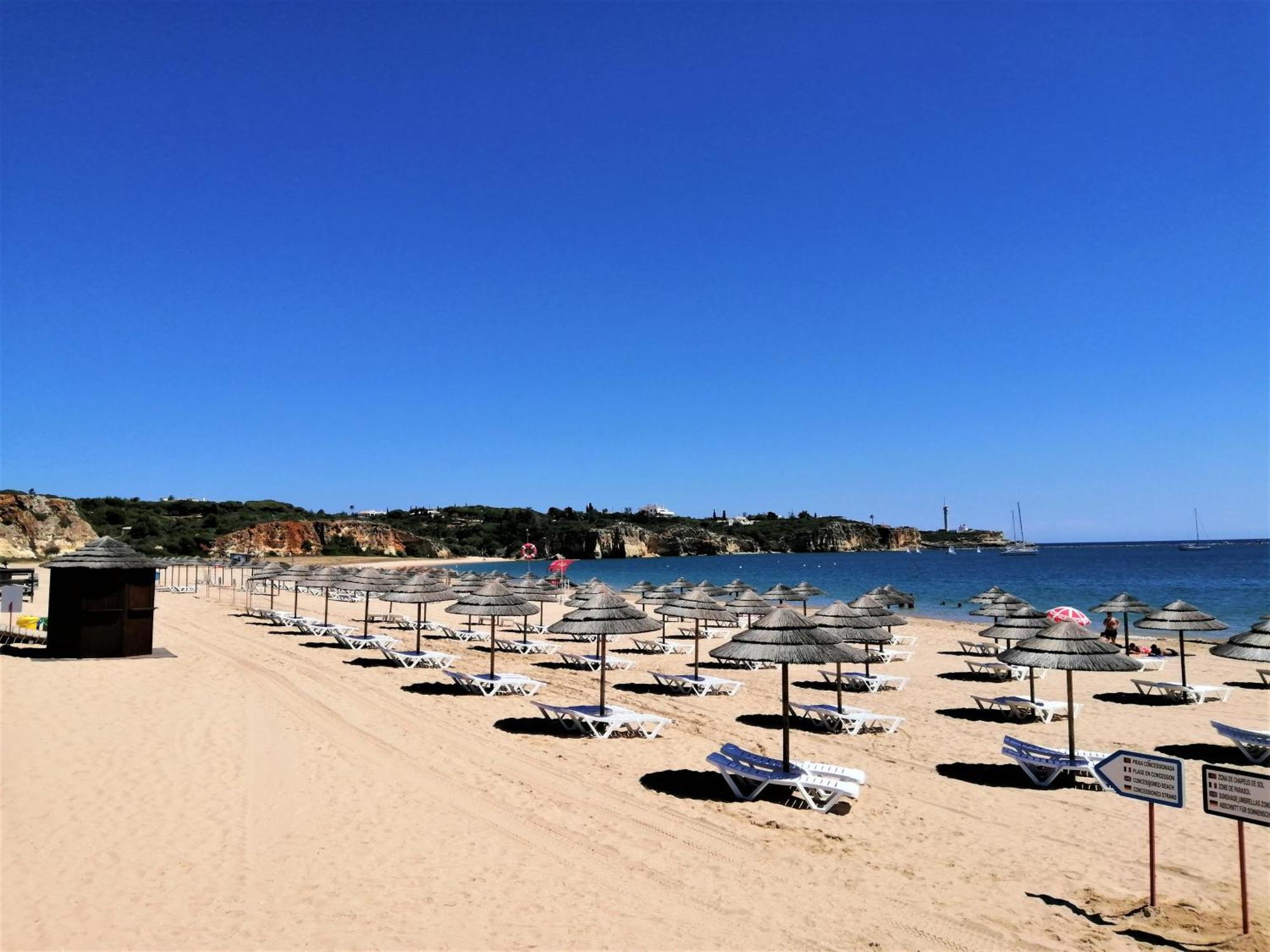Wonderful Apartment In Ferragudo 2Double Beds Near Beaches And Golf Exterior photo