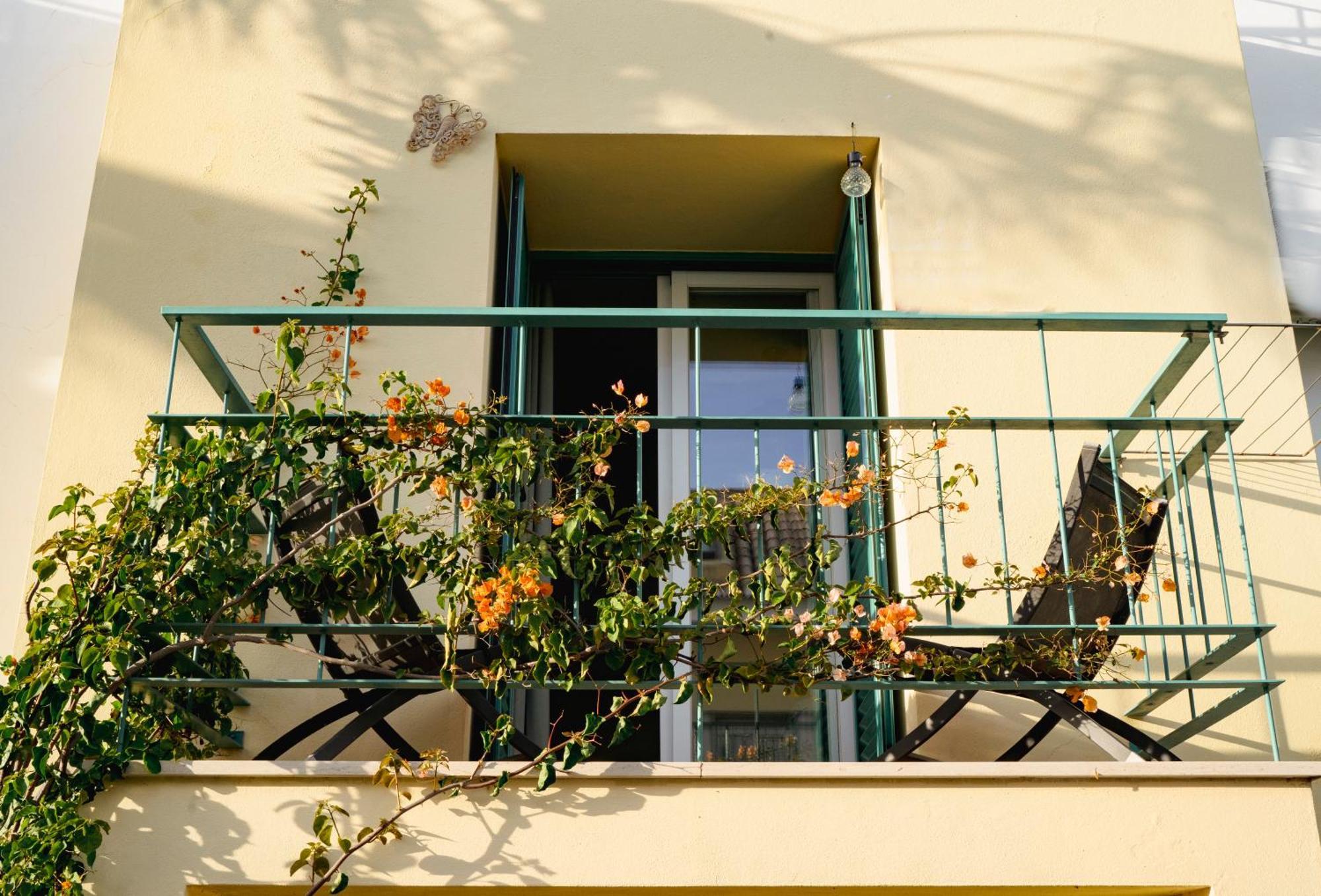 Wonderful Apartment In Ferragudo 2Double Beds Near Beaches And Golf Exterior photo