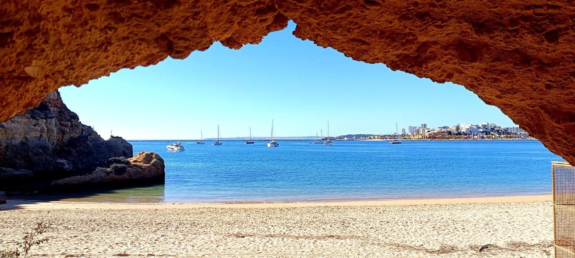 Wonderful Apartment In Ferragudo 2Double Beds Near Beaches And Golf Exterior photo